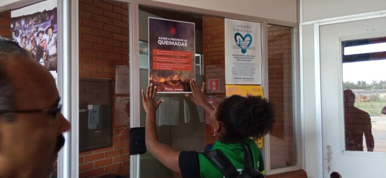 PSC - Fixação de banners com orientações para prevenção